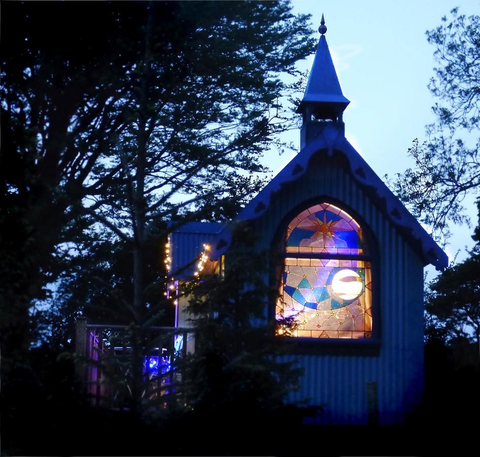 The Tabernacle At Frieda And The Moon Villa Lanreath Bagian luar foto